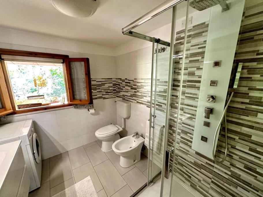 Apartment Con Grandi Spazi-2 Da Letto-grande Open Space-cucina Professionale-riscaldamento Centralizzato-wifi *